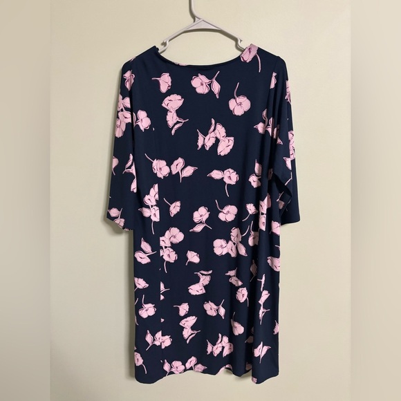 J. Jill Wearever Collection Knit Dress Size Medium Blue Pink Floral Travel - Picture 2 of 8